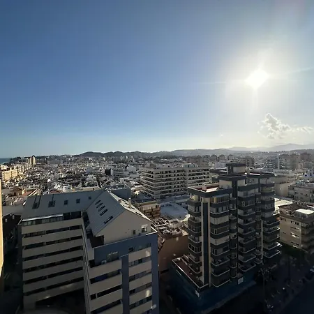 Apto Con Vistas Al Mar A 1min De Playa Fuengirola
